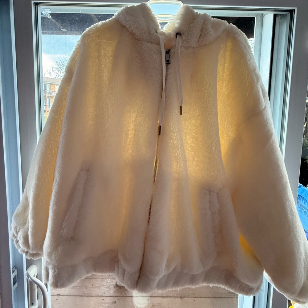 Cozy Cream Faux Fur Zip Hoodie